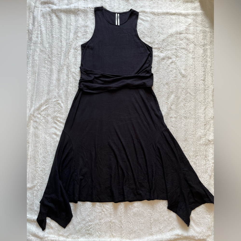 Black Sleeveless A-Line Midi Dress